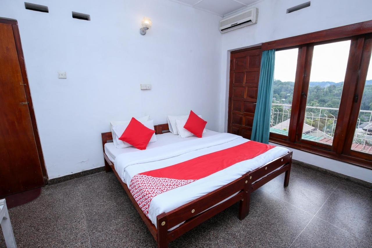 Oyo 436 Sandakelum Tourist Guest House Kandy Exterior foto