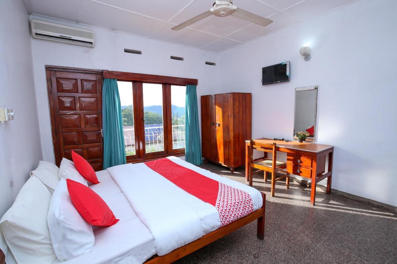 Oyo 436 Sandakelum Tourist Guest House Kandy Exterior foto