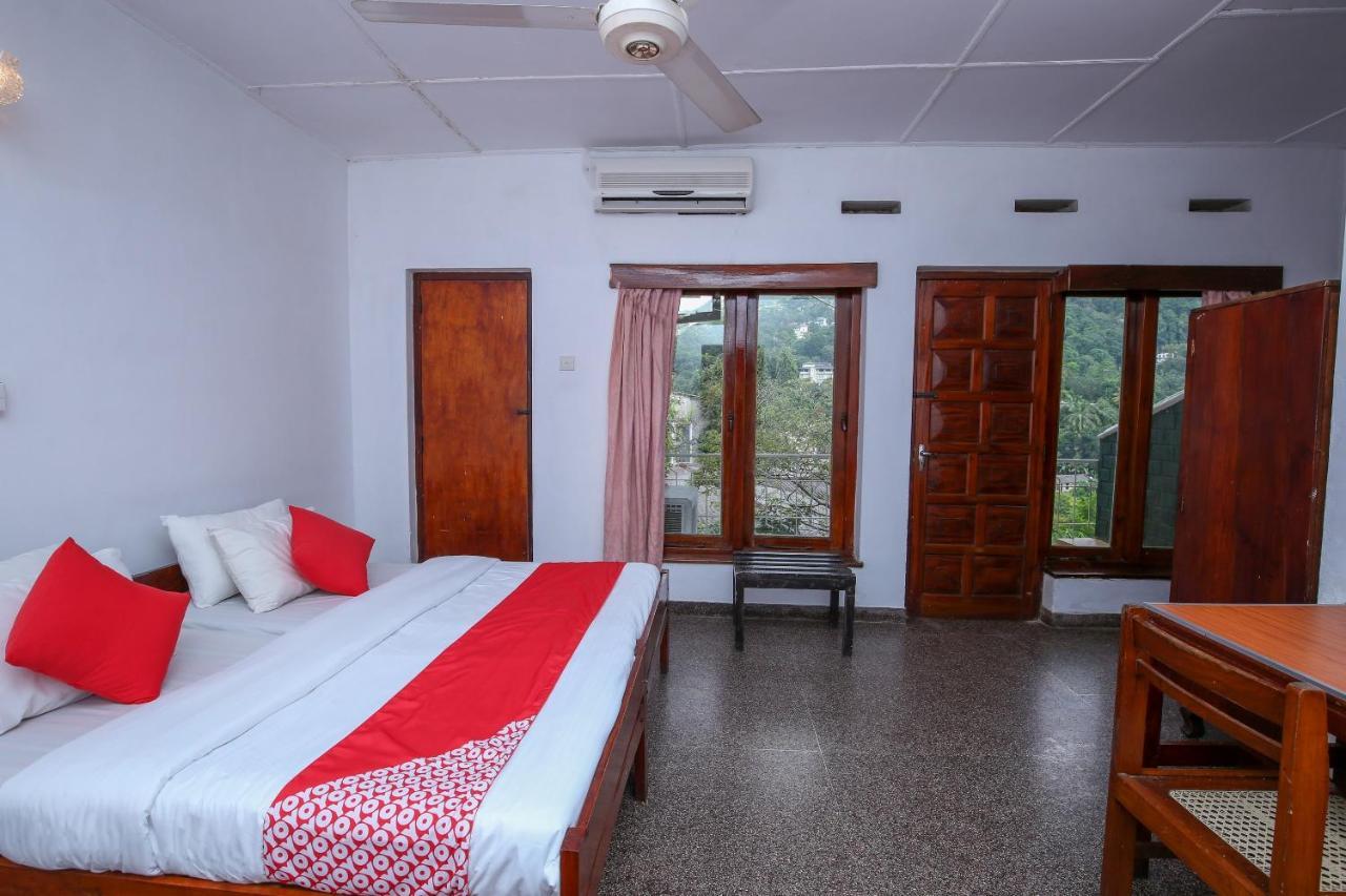 Oyo 436 Sandakelum Tourist Guest House Kandy Exterior foto